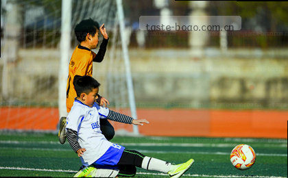 红牌落下 防守崩塌 锁定逆转走势